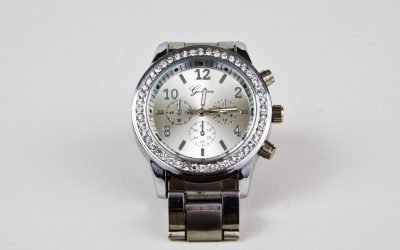 Première rencontre et élégance : comment une montre automatique peut marquer les esprits ?